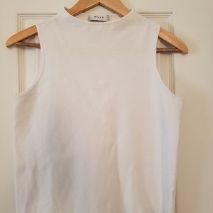 Millie white sweater sleeveless NWOT